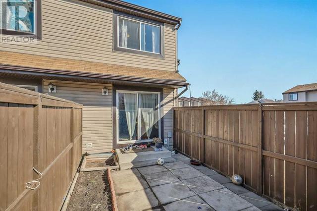 80, - 3029 Rundleson Road Ne, House attached with 3 bedrooms, 1 bathrooms and 1 parking in Calgary AB | Image 28