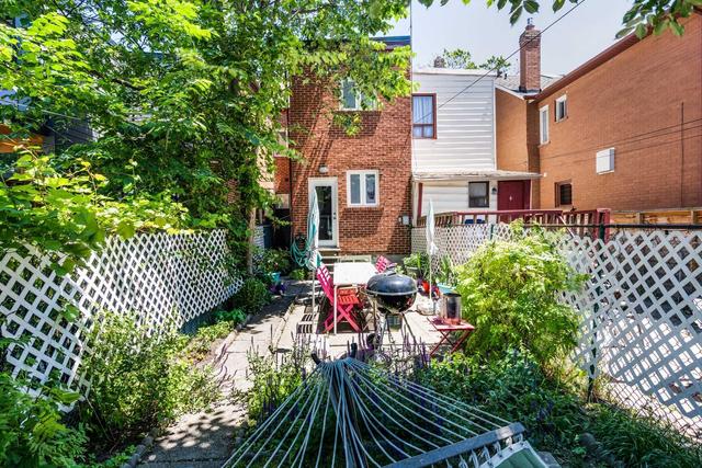 110 Claremont St, House attached with 3 bedrooms, 3 bathrooms and 1 parking in Toronto ON | Image 16