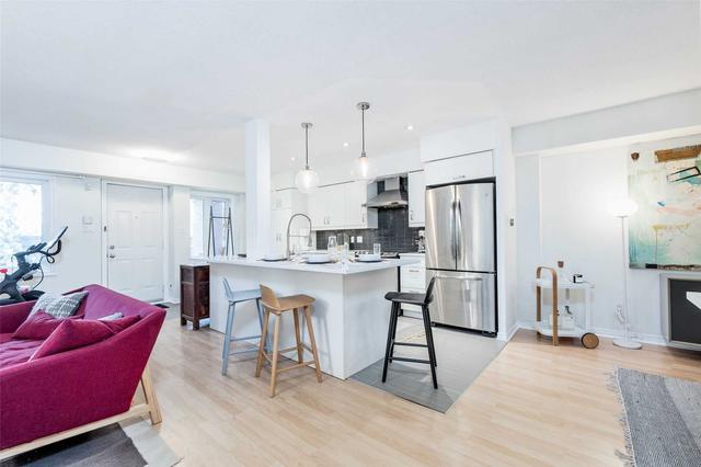 608 - 12 Sudbury St, Townhouse with 2 bedrooms, 2 bathrooms and 1 parking in Toronto ON | Image 8