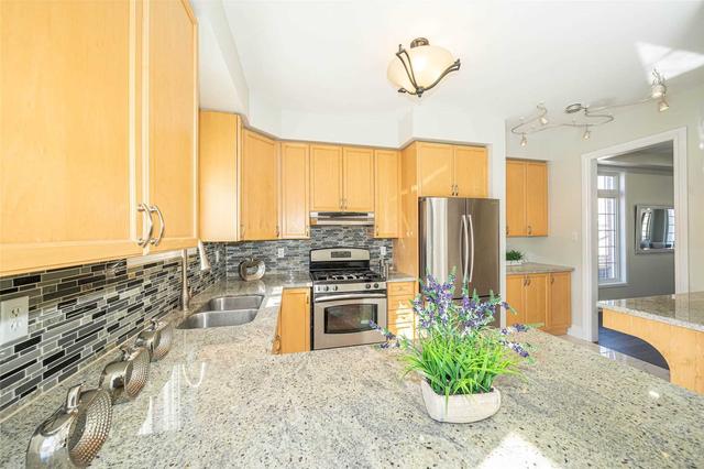 13 Laconda St, House detached with 4 bedrooms, 4 bathrooms and 4 parking in Markham ON | Image 22
