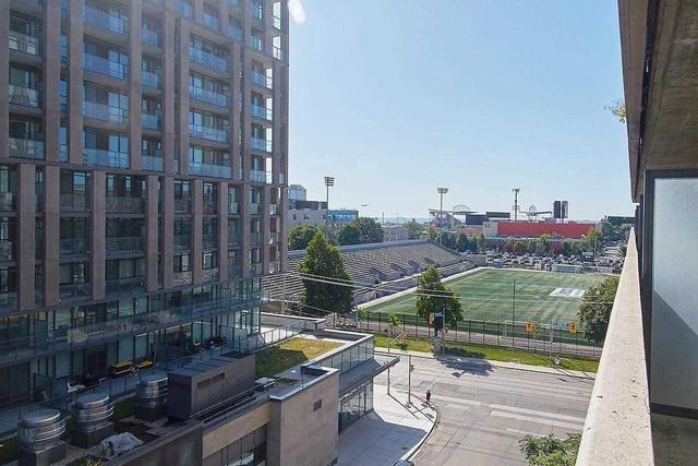 606 - 20 Joe Shuster Way, Condo with 1 bedrooms, 1 bathrooms and 0 parking in Toronto ON | Image 7