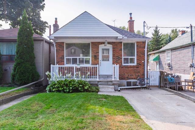 69 Jasper Ave, House detached with 3 bedrooms, 2 bathrooms and 1 parking in Toronto ON | Image 1