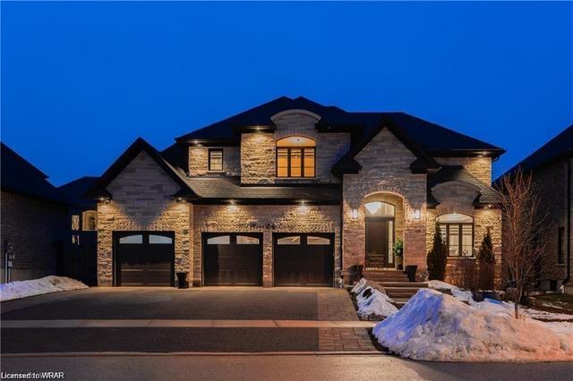 560 Manor Ridge Crescent, House detached with 5 bedrooms, 5 bathrooms and 6 parking in Waterloo ON | Image 1