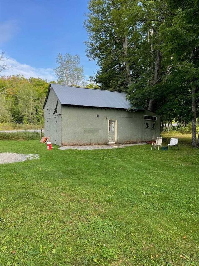 21535 Highway 41, House detached with 3 bedrooms, 1 bathrooms and 5 parking in Addington Highlands ON | Image 2