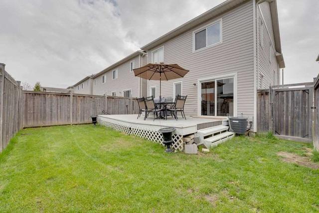 31 Succession Cres, House attached with 3 bedrooms, 4 bathrooms and 3 parking in Barrie ON | Image 33
