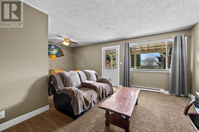 36 - 700 Collingwood Drive, House attached with 3 bedrooms, 2 bathrooms and null parking in Kamloops BC | Image 3