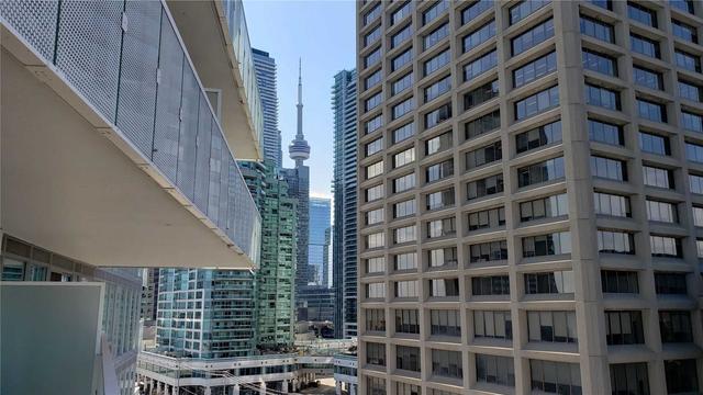722 - 15 Queens Quay E, Condo with 2 bedrooms, 2 bathrooms and 1 parking in Toronto ON | Image 28