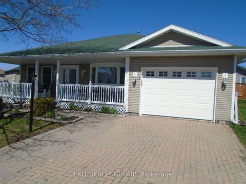 7 Quaker Crt, House detached with 2 bedrooms, 2 bathrooms and 3 parking in Prince Edward County ON | Card Image