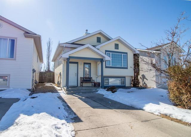 90 Heritage Lane W, House detached with 4 bedrooms, 2 bathrooms and 2 parking in Lethbridge County AB | Image 1