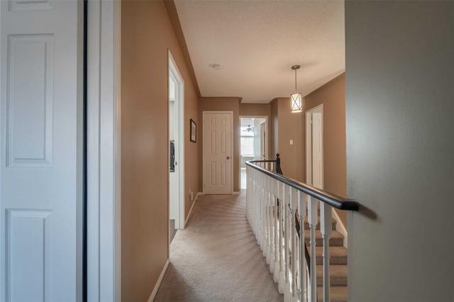 5343 Segriff Dr, House detached with 4 bedrooms, 3 bathrooms and 4 parking in Mississauga ON | Image 13