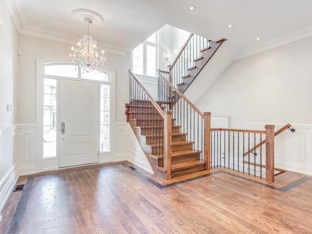 2 Geranium Crt, House detached with 5 bedrooms, 7 bathrooms and 9 parking in Toronto ON | Image 31