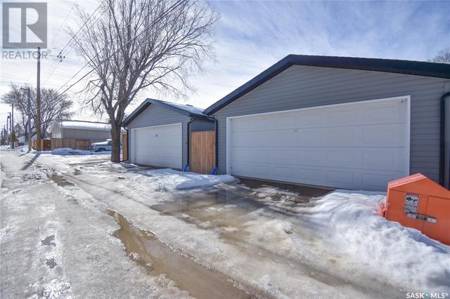 1136 K Avenue N, House semidetached with 2 bedrooms, 2 bathrooms and null parking in Saskatoon SK | Image 27