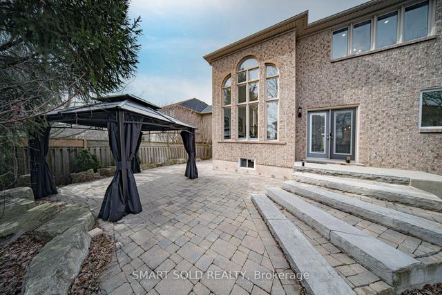 518 Spruce Needle Crt, House detached with 4 bedrooms, 5 bathrooms and 10 parking in Oakville ON | Image 30