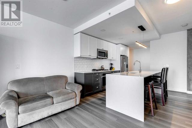 602, - 327 9a Street Nw, Condo with 2 bedrooms, 2 bathrooms and 1 parking in Calgary AB | Image 6