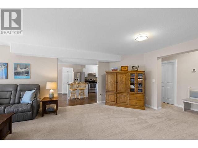 3967 Gallaghers Circle, House detached with 4 bedrooms, 3 bathrooms and 2 parking in Kelowna BC | Image 31