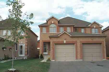 42 Herkes Dr, House semidetached with 3 bedrooms, 3 bathrooms and 2 parking in Brampton ON | Image 1