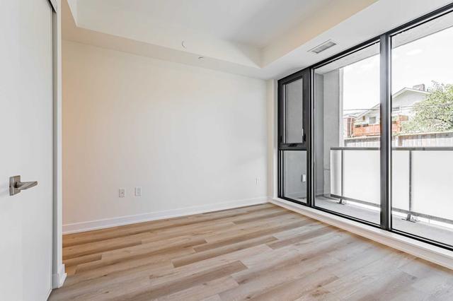 304 - 840 St Clair Ave W, Condo with 2 bedrooms, 2 bathrooms and 0 parking in Toronto ON | Image 8