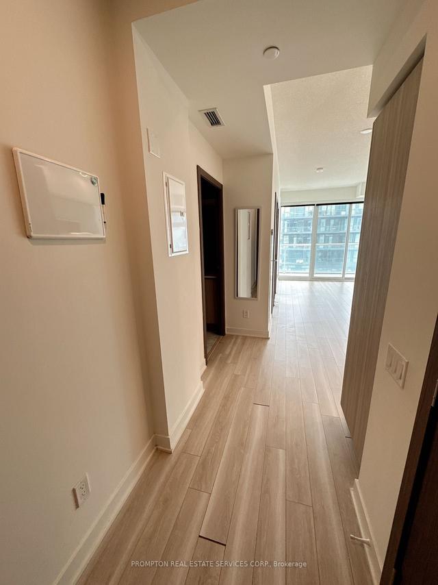 3701 - 19 Bathurst St, Condo with 1 bedrooms, 1 bathrooms and 1 parking in Toronto ON | Image 7