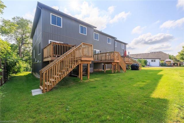 b - 153 b Moffatt Street, House attached with 3 bedrooms, 2 bathrooms and 3 parking in St. Catharines ON | Image 28