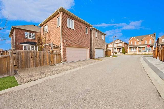 11 Crossbrooks St, House detached with 4 bedrooms, 4 bathrooms and 4 parking in Markham ON | Image 20