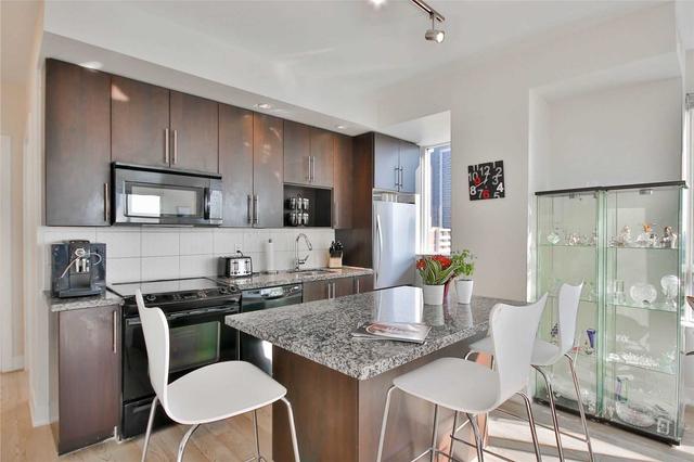 2506 - 28 Linden St, Condo with 2 bedrooms, 2 bathrooms and 1 parking in Toronto ON | Image 4