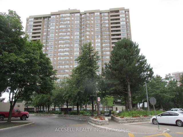 107 - 30 Malta Ave, Condo with 3 bedrooms, 2 bathrooms and 1 parking in Brampton ON | Image 1