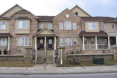 8 Thornhill Woods Dr, House attached with 3 bedrooms, 4 bathrooms and 2 parking in Vaughan ON | Image 1
