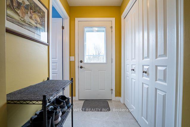 5893 Third Line, House detached with 3 bedrooms, 2 bathrooms and 14 parking in Erin ON | Image 5