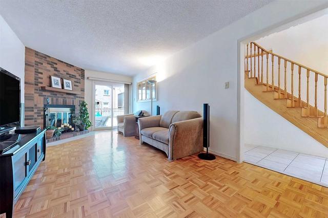 4859 Rathkeale Rd, House detached with 4 bedrooms, 3 bathrooms and 5 parking in Mississauga ON | Image 30