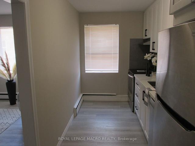 4 - 5 Applewood Ave S, Condo with 1 bedrooms, 1 bathrooms and 1 parking in Hamilton ON | Image 19