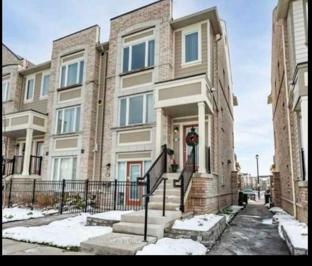 13 - 1 Beckenrose Crt, House attached with 2 bedrooms, 3 bathrooms and 2 parking in Brampton ON | Image 1