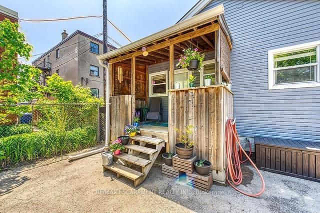 53 East 33rd St, House detached with 2 bedrooms, 1 bathrooms and 2 parking in Hamilton ON | Image 21