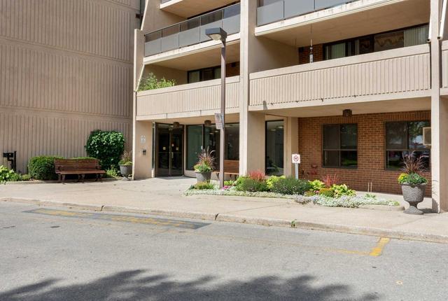 909 - 2929 Aquitaine Ave, Condo with 2 bedrooms, 2 bathrooms and 2 parking in Mississauga ON | Image 23
