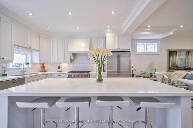 439 Melrose Ave, House detached with 3 bedrooms, 4 bathrooms and 3 parking in Toronto ON | Image 4