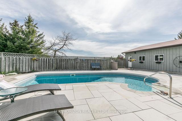 19 Mulock Dr, House detached with 4 bedrooms, 5 bathrooms and 10 parking in Bradford West Gwillimbury ON | Image 30