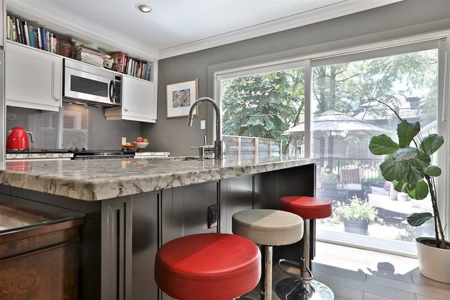 th 7 - 1356 Bathurst St, Townhouse with 3 bedrooms, 2 bathrooms and 2 parking in Toronto ON | Image 3
