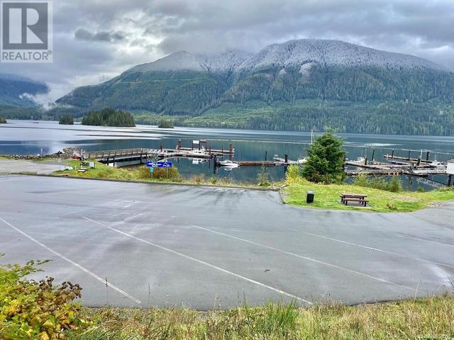 704 Nigei St, House attached with 3 bedrooms, 2 bathrooms and 769 parking in Port Alice BC | Image 34