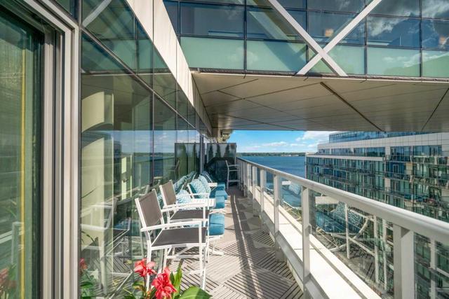 1123 - 39 Queens Quay E, Condo with 2 bedrooms, 2 bathrooms and 2 parking in Toronto ON | Image 14