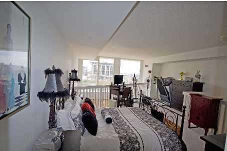 402 - 1029 King St W, Condo with 1 bedrooms, 1 bathrooms and 1 parking in Toronto ON | Image 6