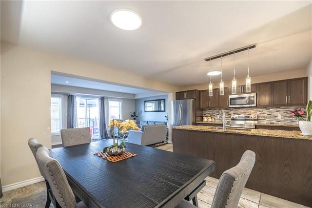 201 Summit Ridge Drive Drive, House detached with 3 bedrooms, 3 bathrooms and 3 parking in Guelph ON | Image 3