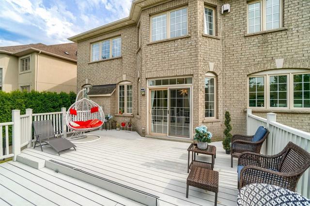 133 Spring Azure Cres, House detached with 4 bedrooms, 5 bathrooms and 4 parking in Oakville ON | Image 28