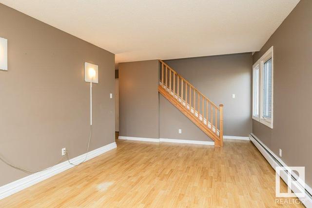 211 - 7805 159 St Nw, Condo with 3 bedrooms, 1 bathrooms and null parking in Edmonton AB | Image 29