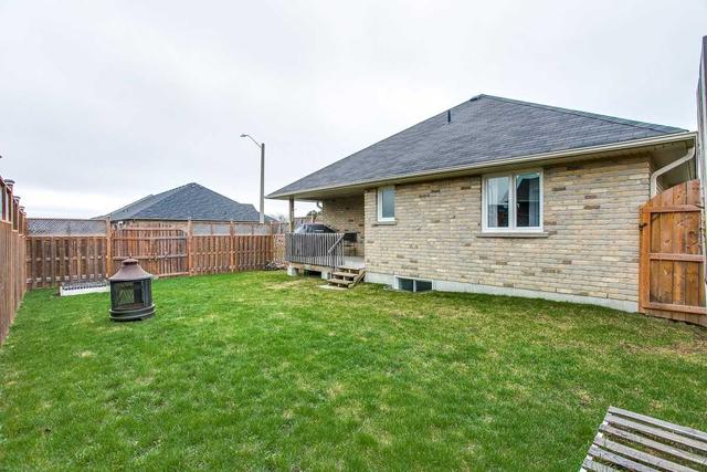 107 Laurent Blvd, House detached with 2 bedrooms, 3 bathrooms and 6 parking in Kawartha Lakes ON | Image 26