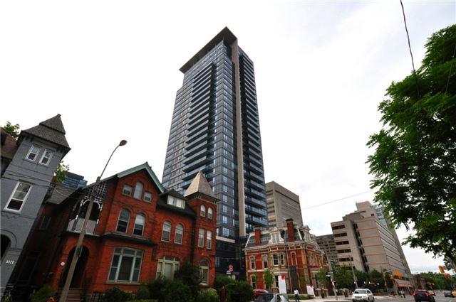 ph08 - 28 Linden St, Condo with 2 bedrooms, 2 bathrooms and 1 parking in Toronto ON | Image 1