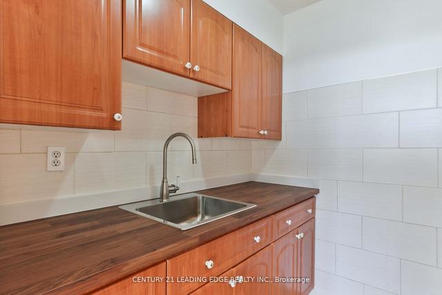1003 - 940 Caledonia Rd, Condo with 2 bedrooms, 1 bathrooms and 1 parking in Toronto ON | Image 2