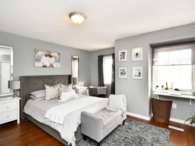 793 Candlestick Circ, House attached with 3 bedrooms, 4 bathrooms and 2 parking in Mississauga ON | Image 17
