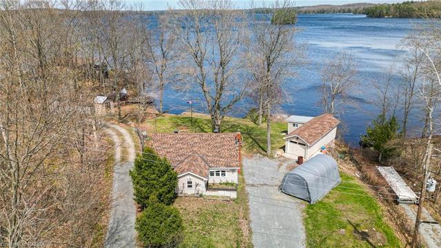 79 Round Island Lane, House detached with 2 bedrooms, 1 bathrooms and 3 parking in South Frontenac ON | Image 24