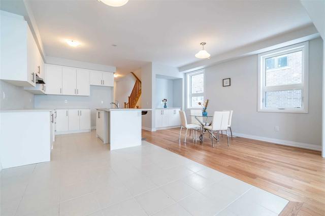 866 Sobeski Ave, House attached with 4 bedrooms, 3 bathrooms and 3 parking in Woodstock ON | Image 7