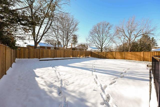 20 Sora Dr, House detached with 4 bedrooms, 5 bathrooms and 6 parking in Mississauga ON | Image 29