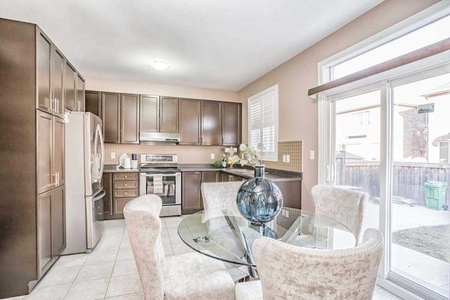 75 Tomabrook Cres, House detached with 4 bedrooms, 5 bathrooms and 6 parking in Brampton ON | Image 34
